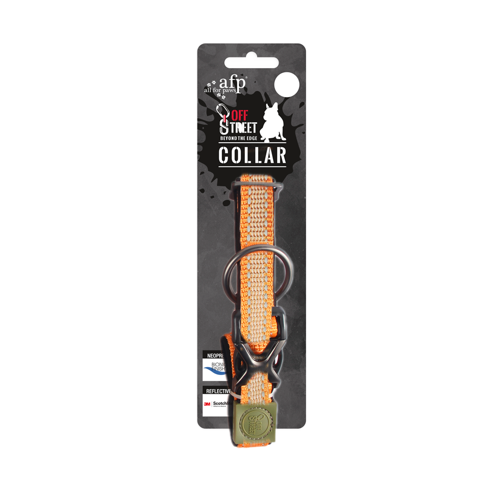 Collier pour chien Orange -AFP